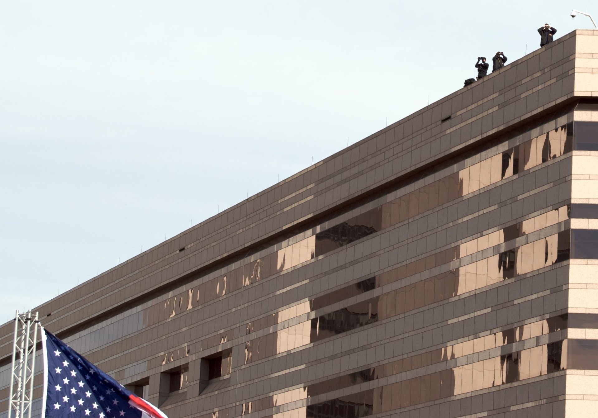 Rooftop Secret Service / Homeland Security Lookouts